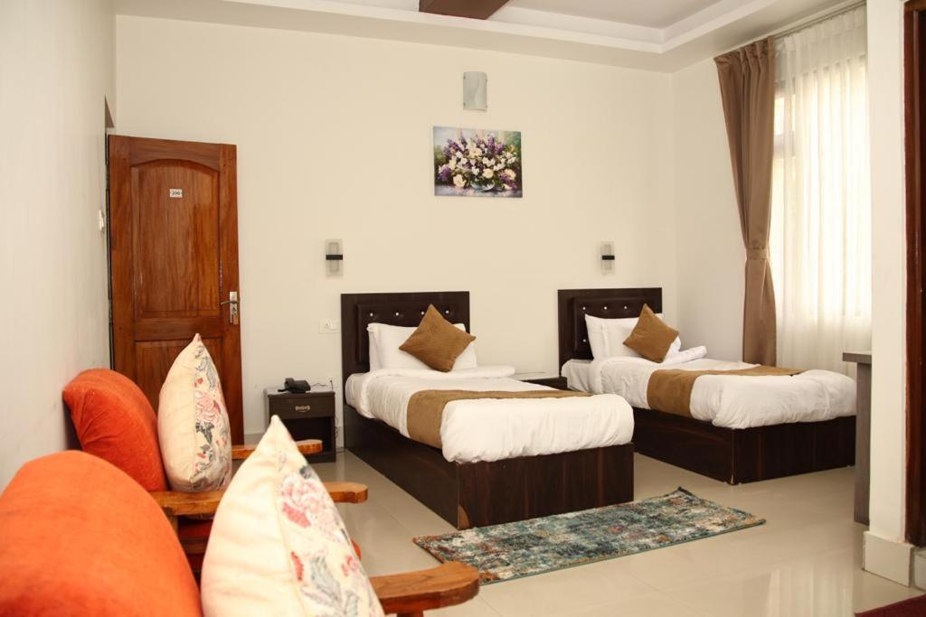 Maplewood Hotel & Spa Gangtok Buitenkant foto