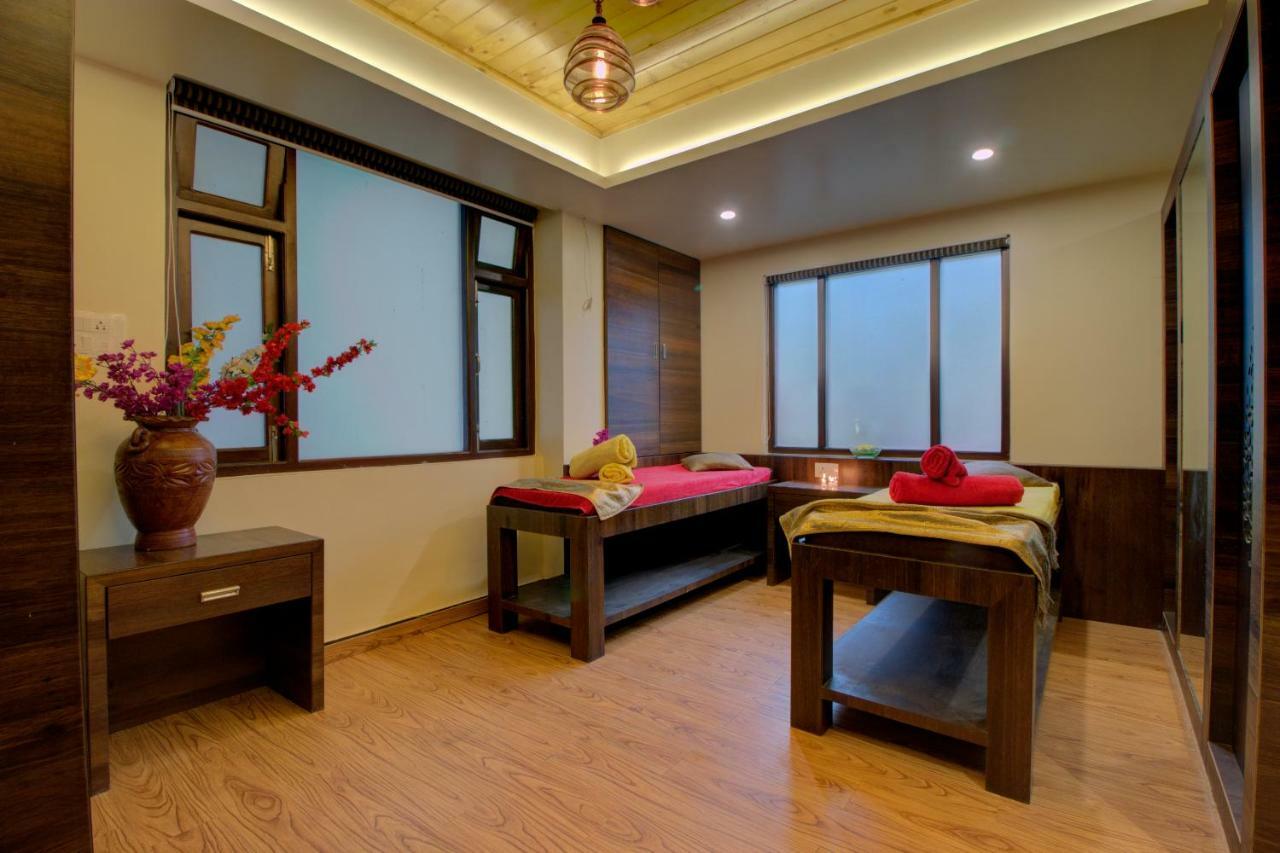 Maplewood Hotel & Spa Gangtok Buitenkant foto