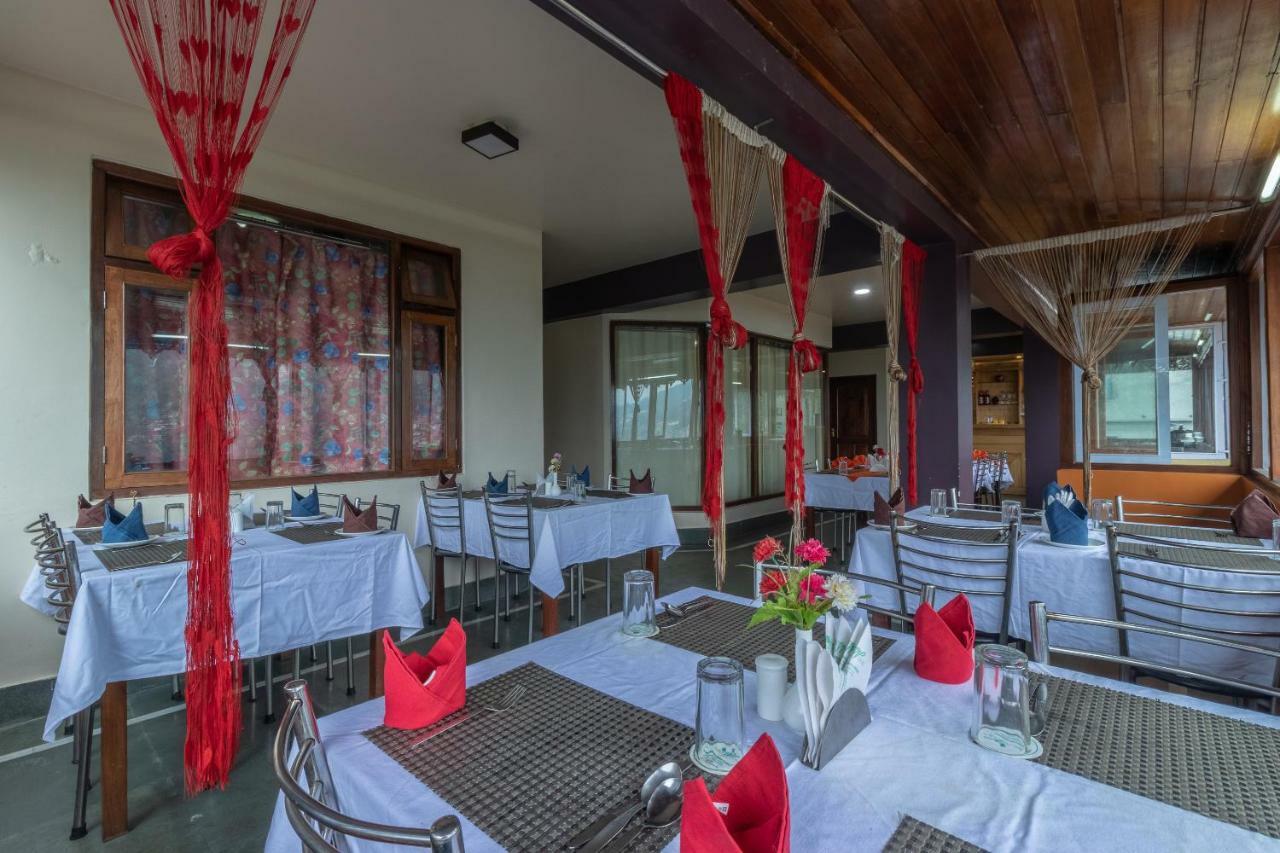 Maplewood Hotel & Spa Gangtok Buitenkant foto